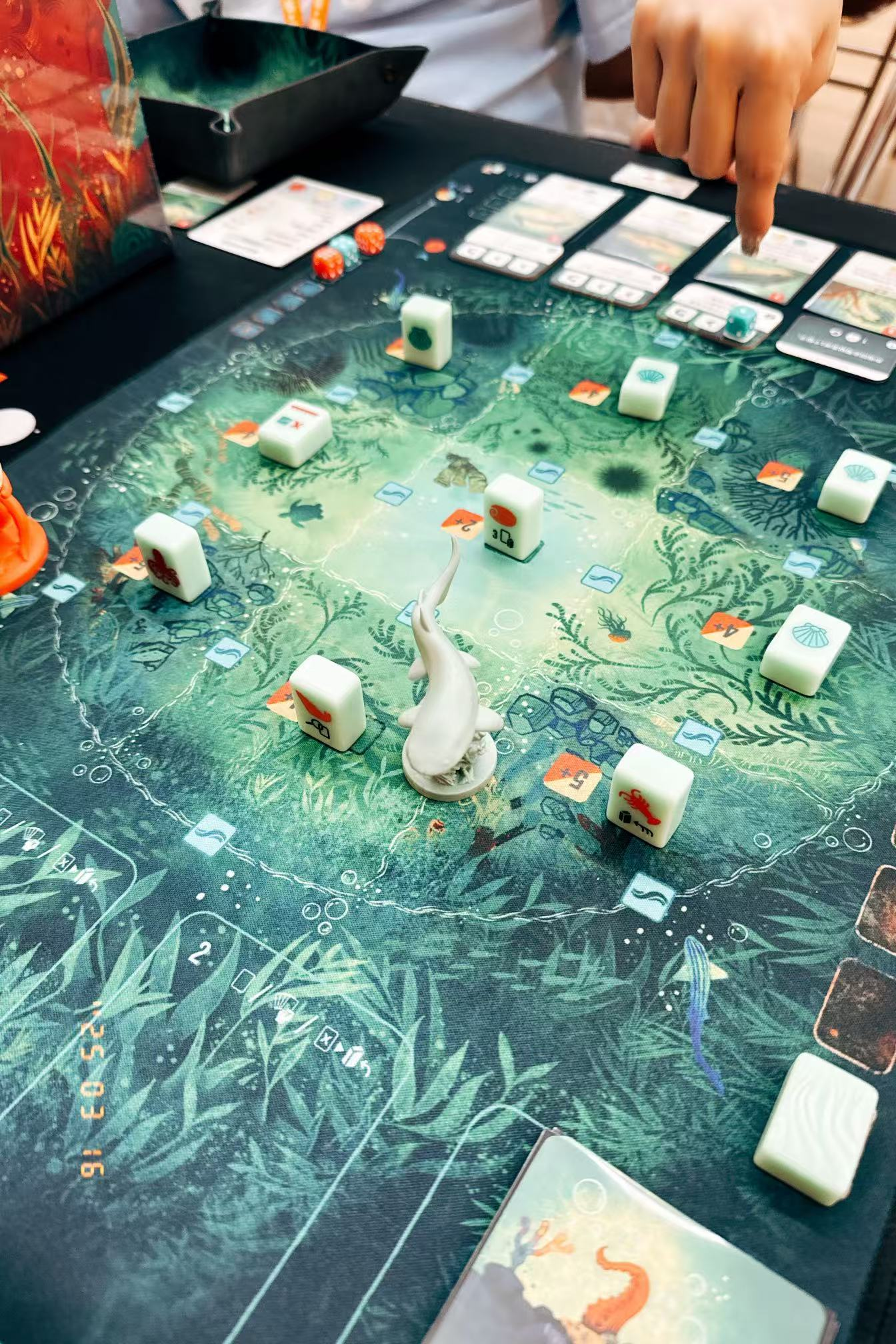 2025-05-29_18.17.01_木星桌游_木遇星河财富港店）_你逃，我追，你插翅难飞深海博弈的生存艺术_5